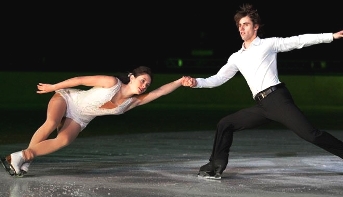 Figure skating pair