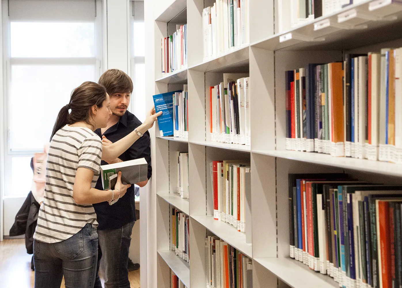 students at the Bocconi library