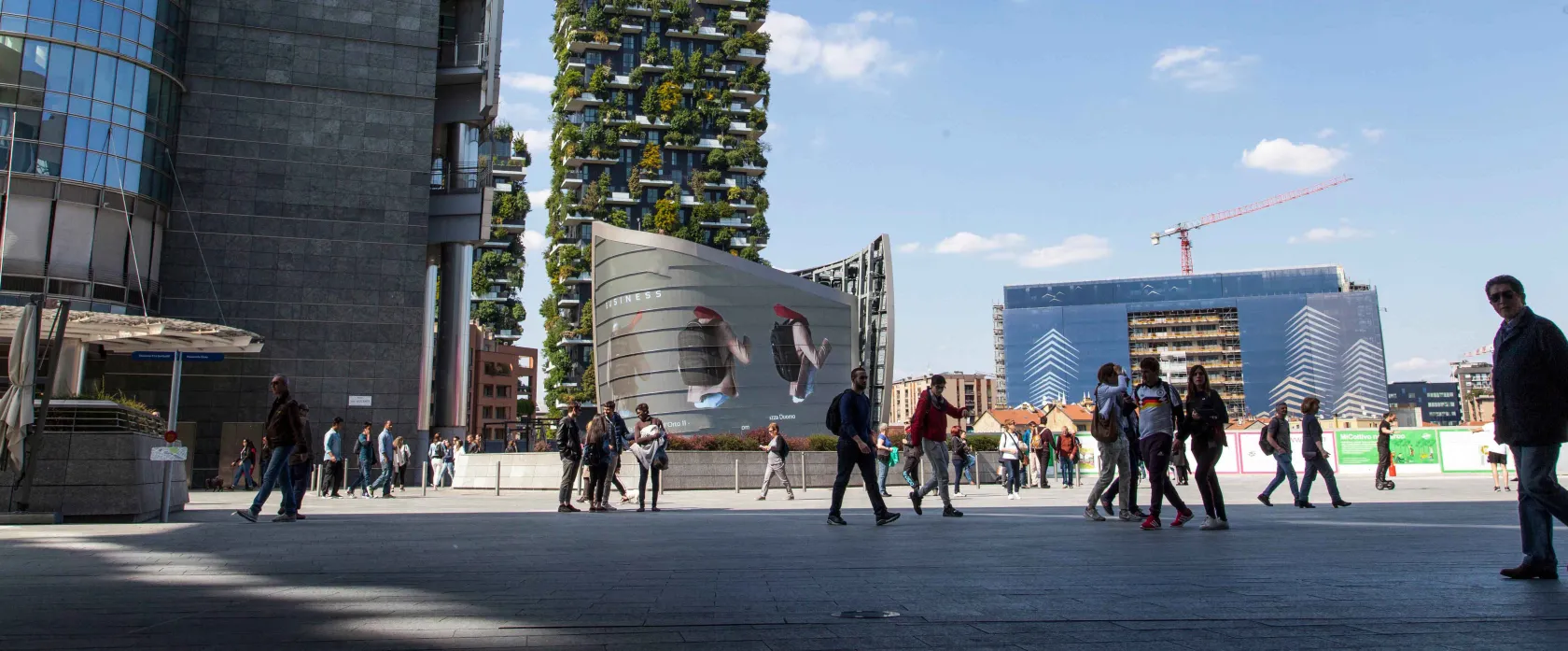 piazza Gae Aulenti, Milan